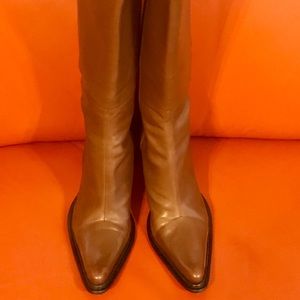 DONALD J. PLINER LADIES BOOTS